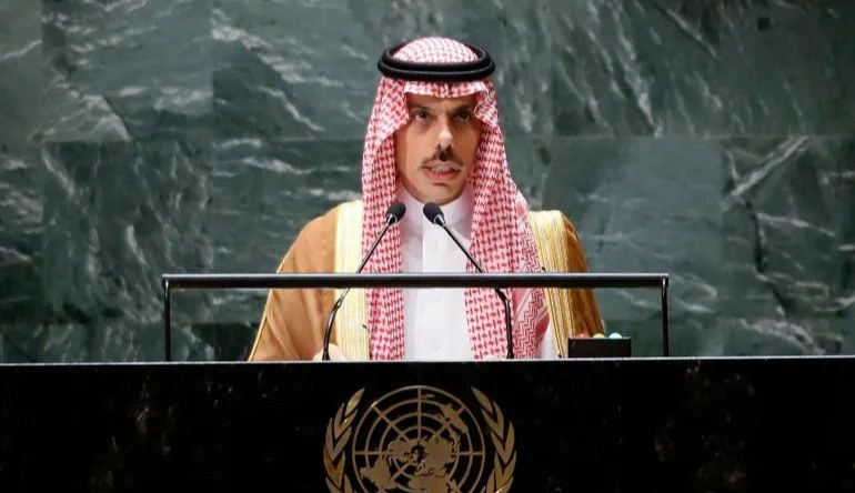 وزير الخارجية السعودي: ندعم الحكومة العراقية في ملف حصر السلاح