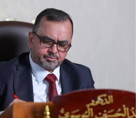 وزير الصحة يوجه بإنهاء عقد إدارة وتشغيل مستشفى النجف الأشرف التعليمي